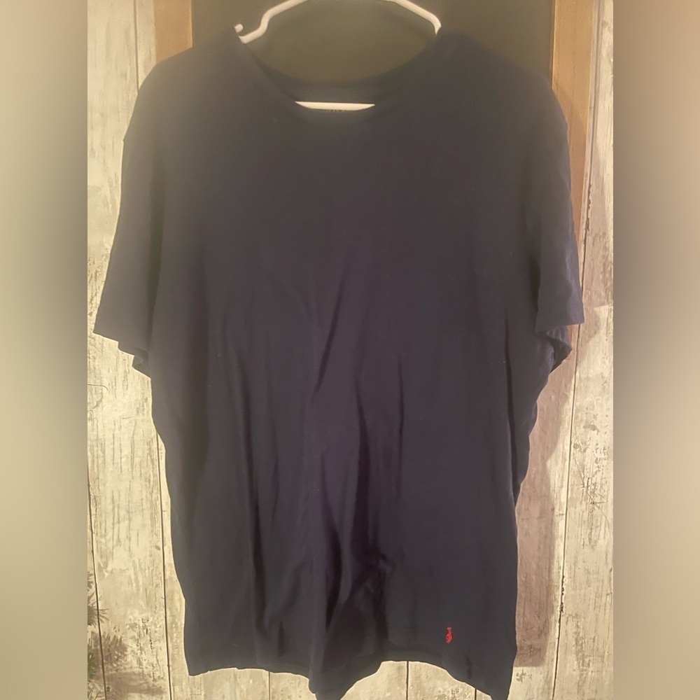 Men’s Polo Size L/XL navy blue short sleeve t-shirt